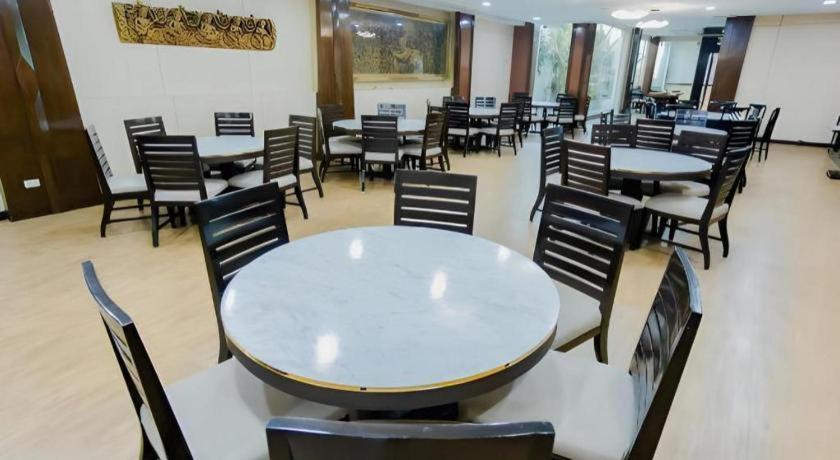 Sarita Chalet & Spa Hotel - Sha Extra Plus Jomtien Beach Exterior photo
