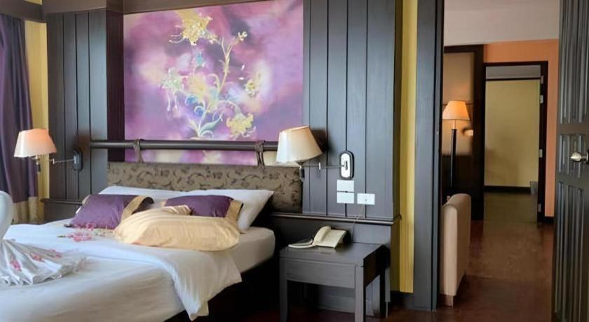 Sarita Chalet & Spa Hotel - Sha Extra Plus Jomtien Beach Exterior photo